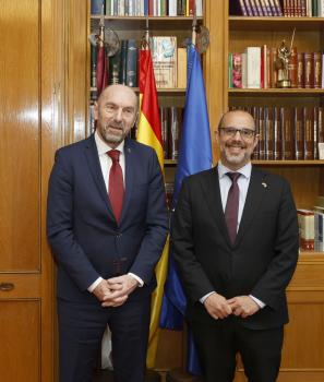 Visita institucional del presidente de la Junta a las Cortes de Castilla-La Mancha